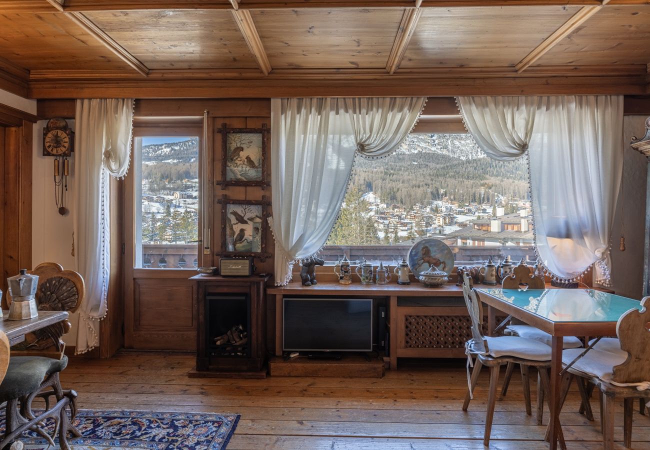 Appartamento a Cortina d´Ampezzo - Casa Cristallino, in pieno centro con vista panoramica