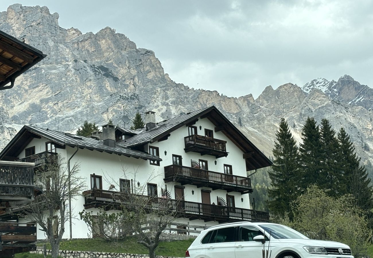 Ferienwohnung in Cortina d´Ampezzo - Casa  Blue Lodge, panoramic and comfortable 