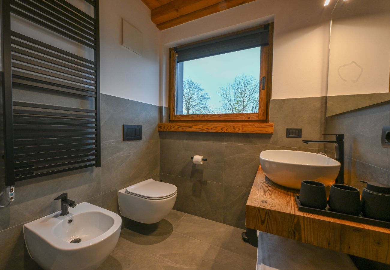 Ferienwohnung in Tambre - Casera Cinque Sensi , full optional wellness apartment