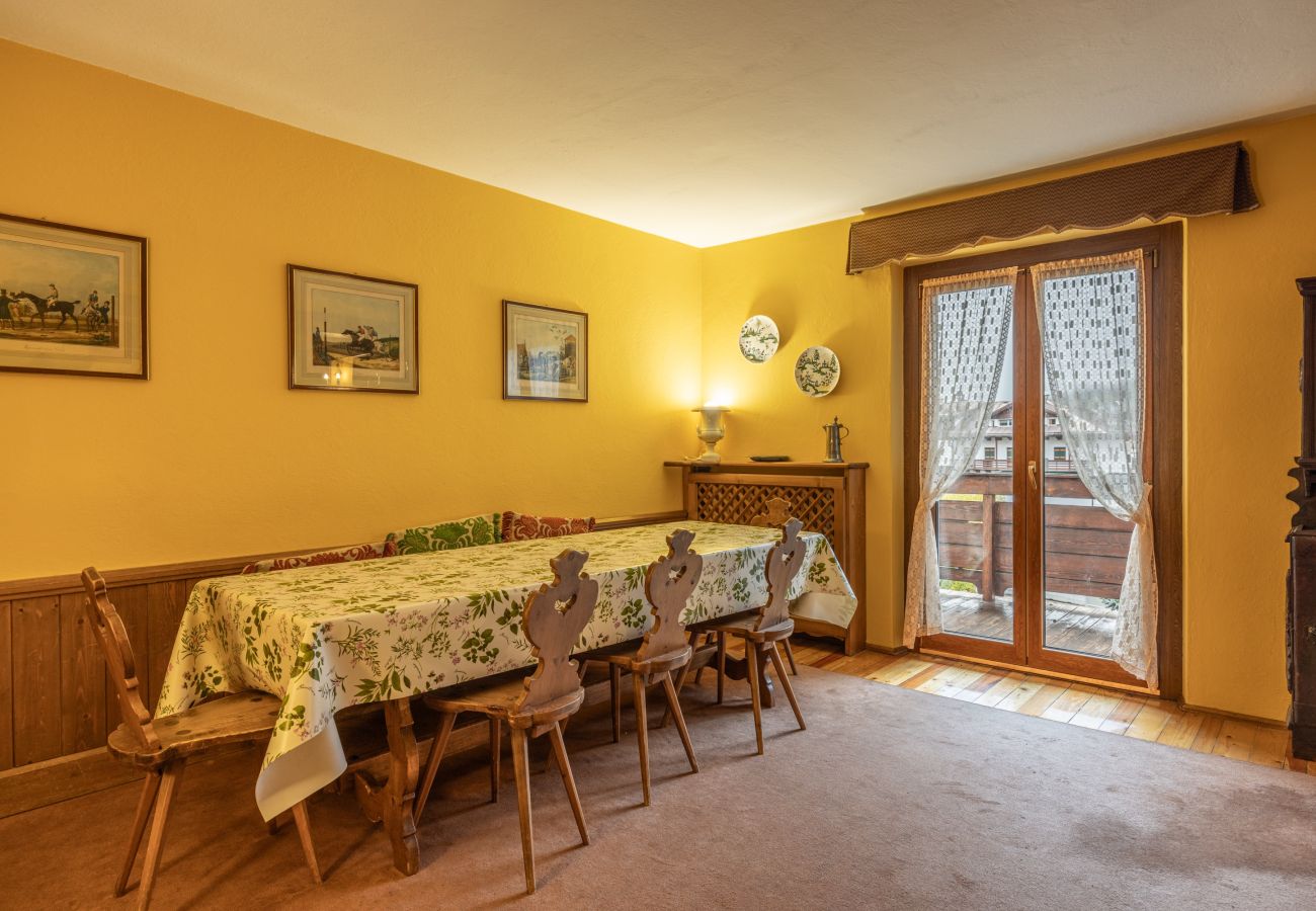 Ferienwohnung in Cortina d´Ampezzo - Casa C'a dei Fiori, geräumig und im Zentrum