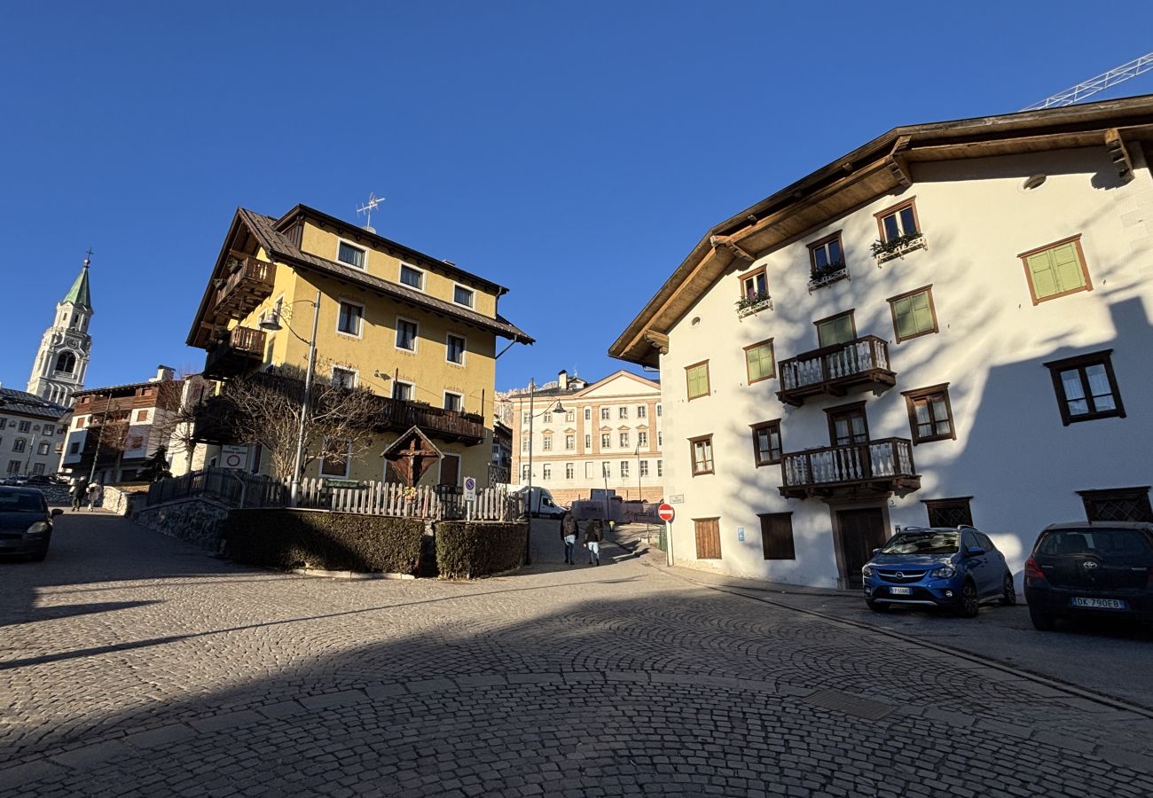 Apartment in Cortina d´Ampezzo - Zardini mini, nice studio in the center of Cortina